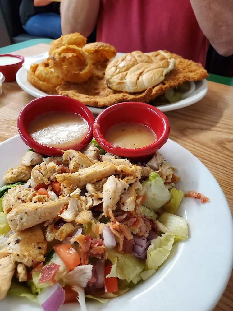 Tossed Salad with Grilled Chicken